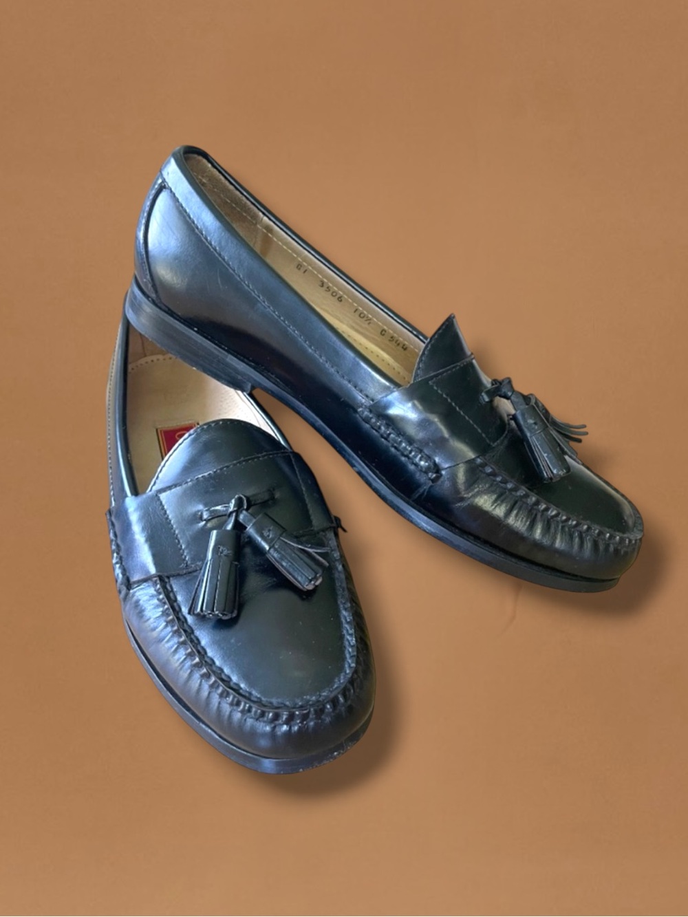COLE HAAN MENS BLACK SLIP ON TASSEL LOAFERS SIZE 10.5